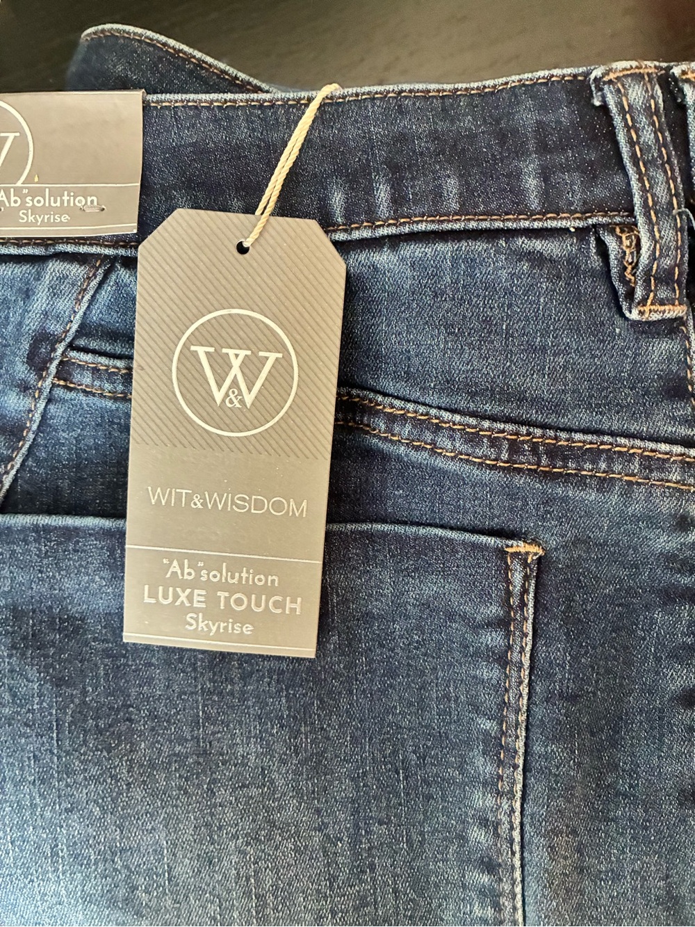 Wit & Wisdom High-Rise Jeans in Dark Blue Wash